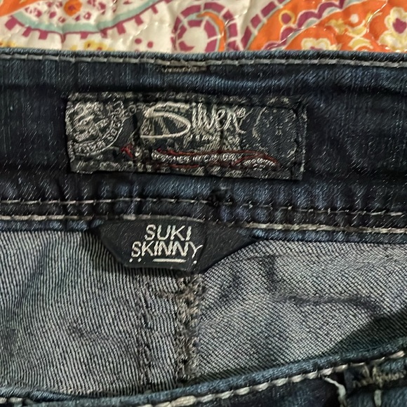 Silver - Picture 5 of 5